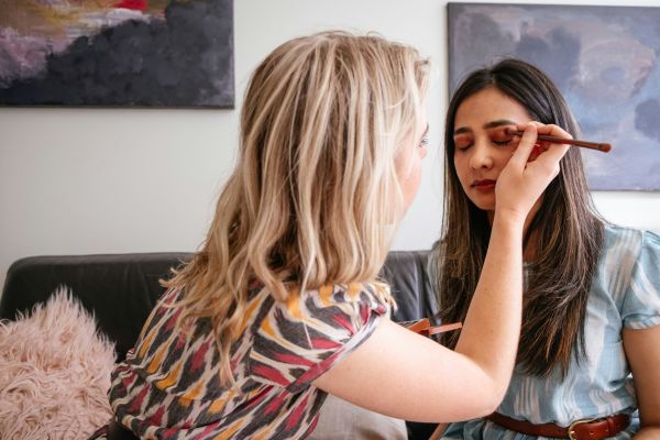 5 solutions pour améliorer un maquillage permanent raté
